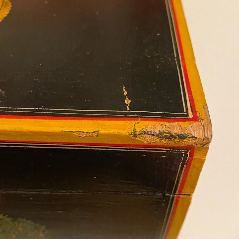 INDIA BOX HANDMADE BLACK PAINTED HINGED CLASP GOLD TIGER GREEN TREE HOME STORAGE